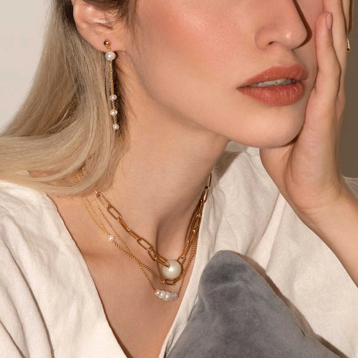 5 Pearl Necklace