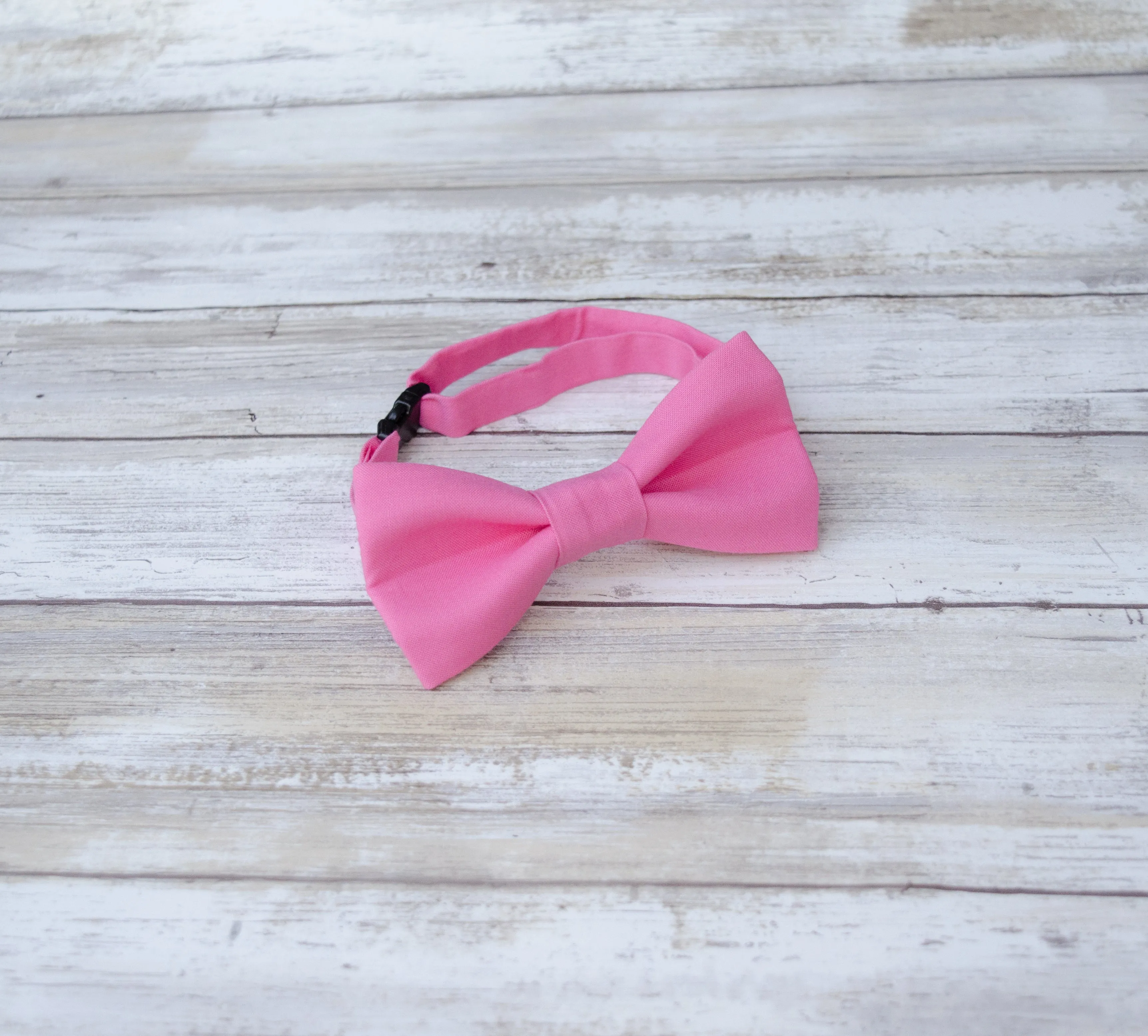 Fuchsia Pink Bow Tie (190)
