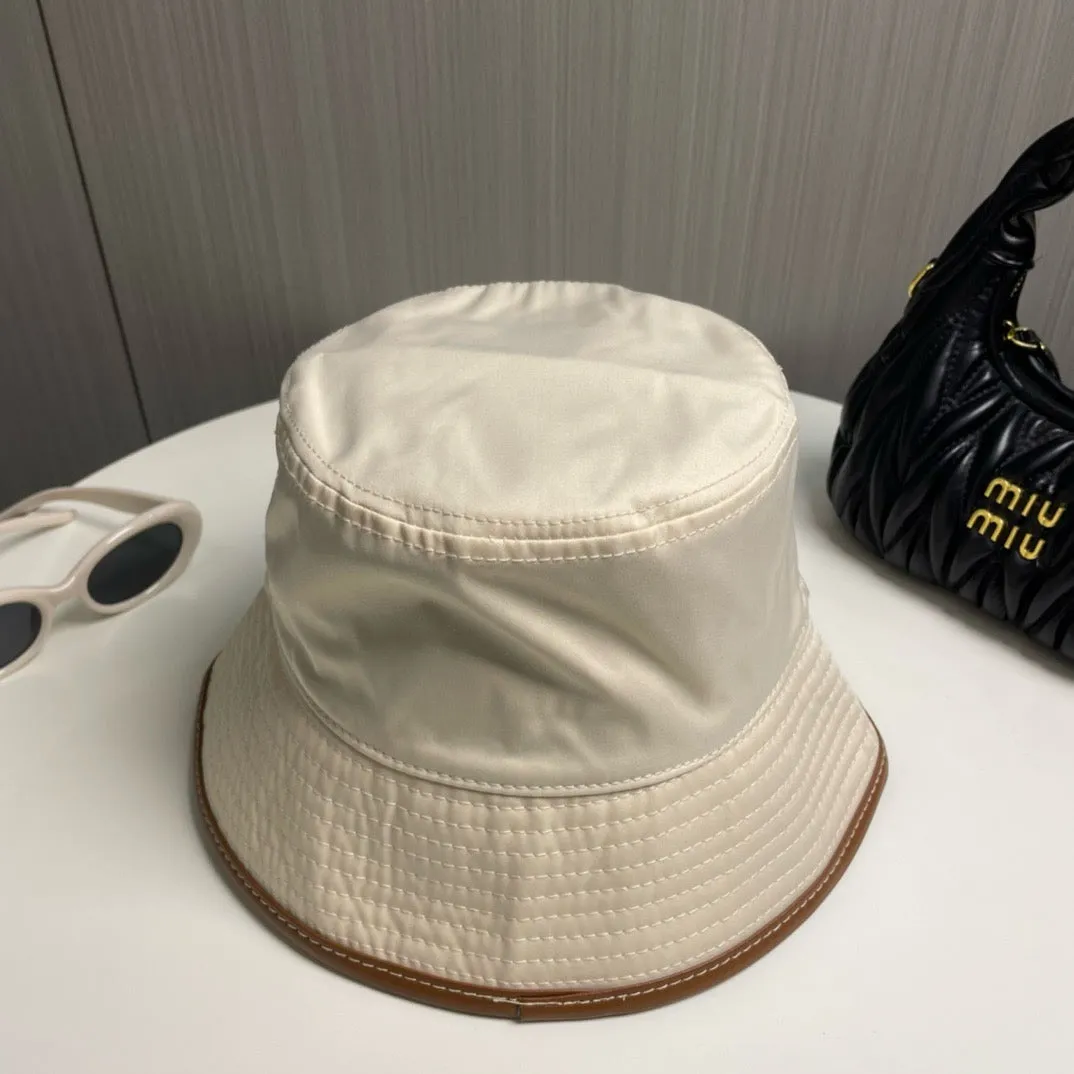 JW940 Prada Bucket Hat