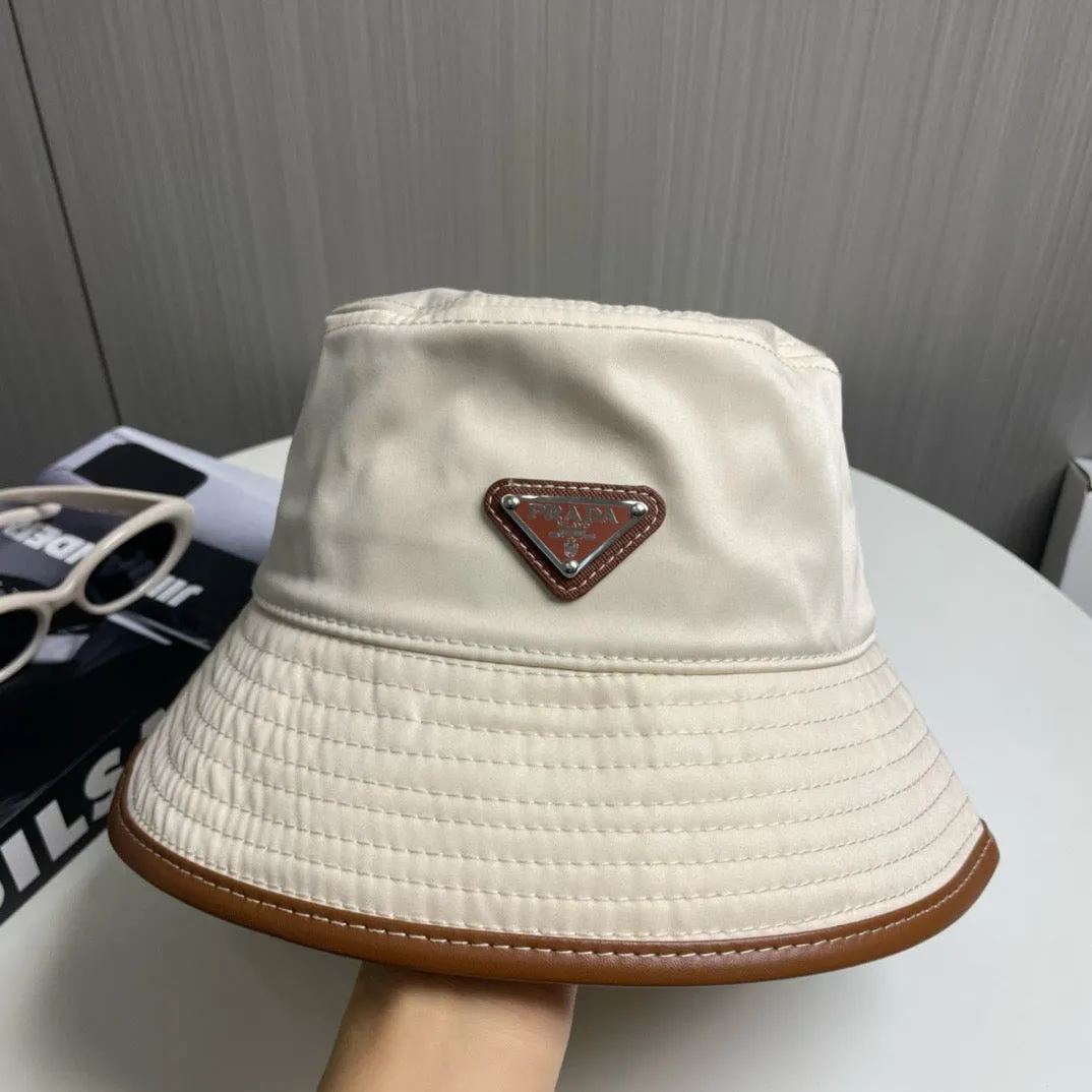 JW940 Prada Bucket Hat