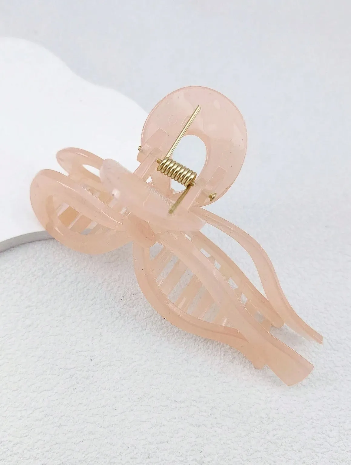 Lorie Bow Hair Claw Peach