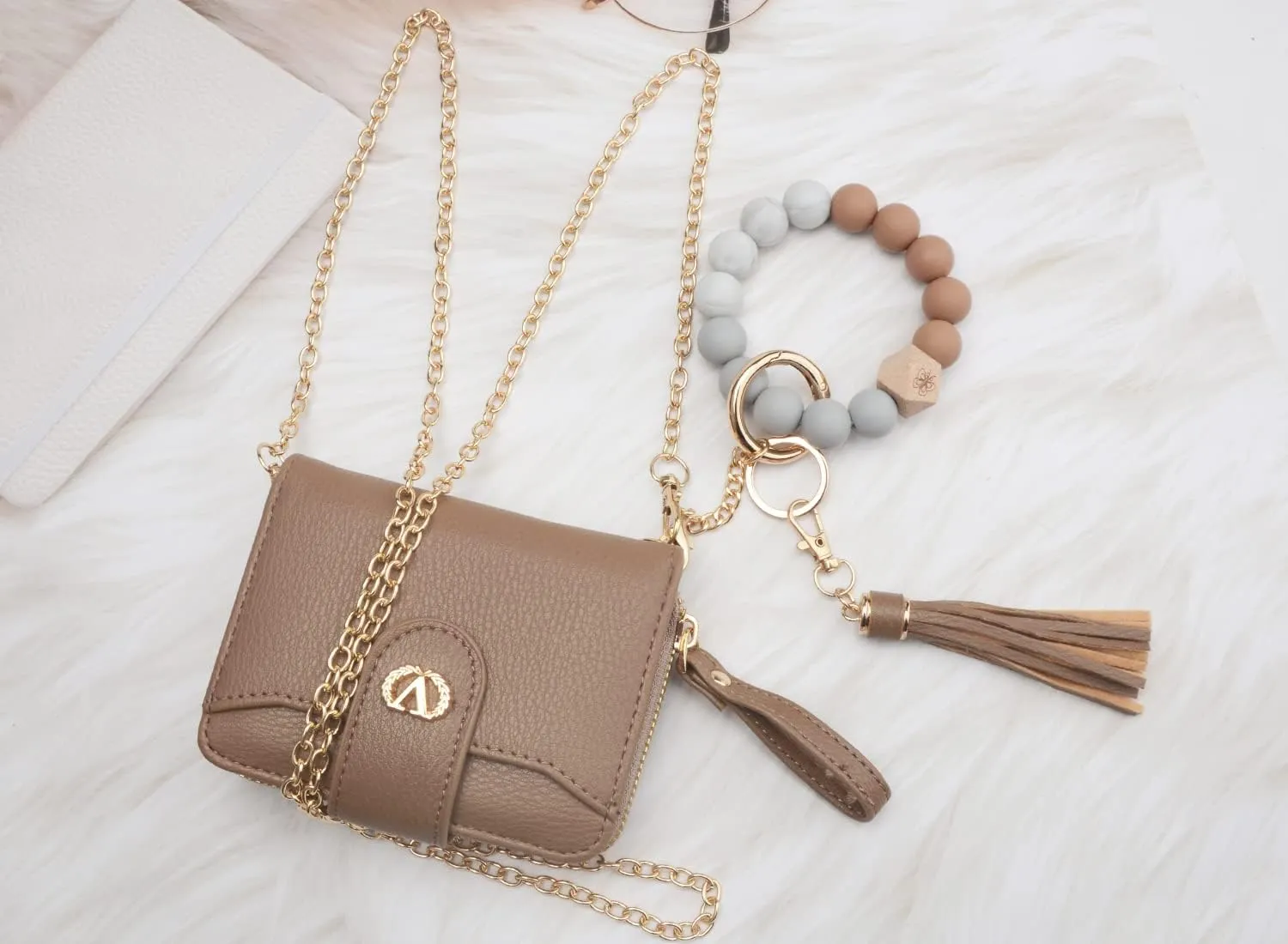 Multi-Purpose Wallet High Capacity Card Holder Zipper Coin Purse with Wristlet Bracelet Keychain Silicone Beaded Bangle Key Ring