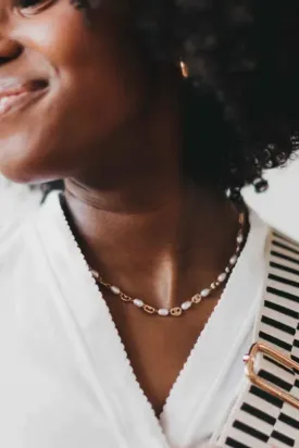 Perla Pearl Oval Chain Necklace