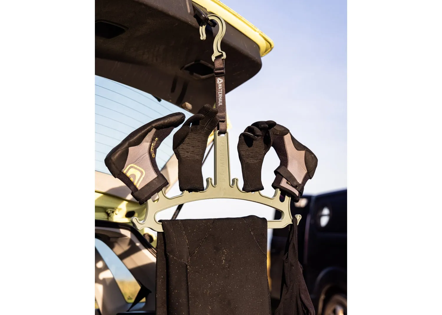 Wetsuit Hanger C-Monsta x Waterhaul